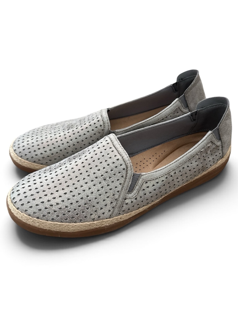 Clarks Women’s Slip on flats Size 11